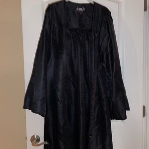 Balfour Graduation Gown